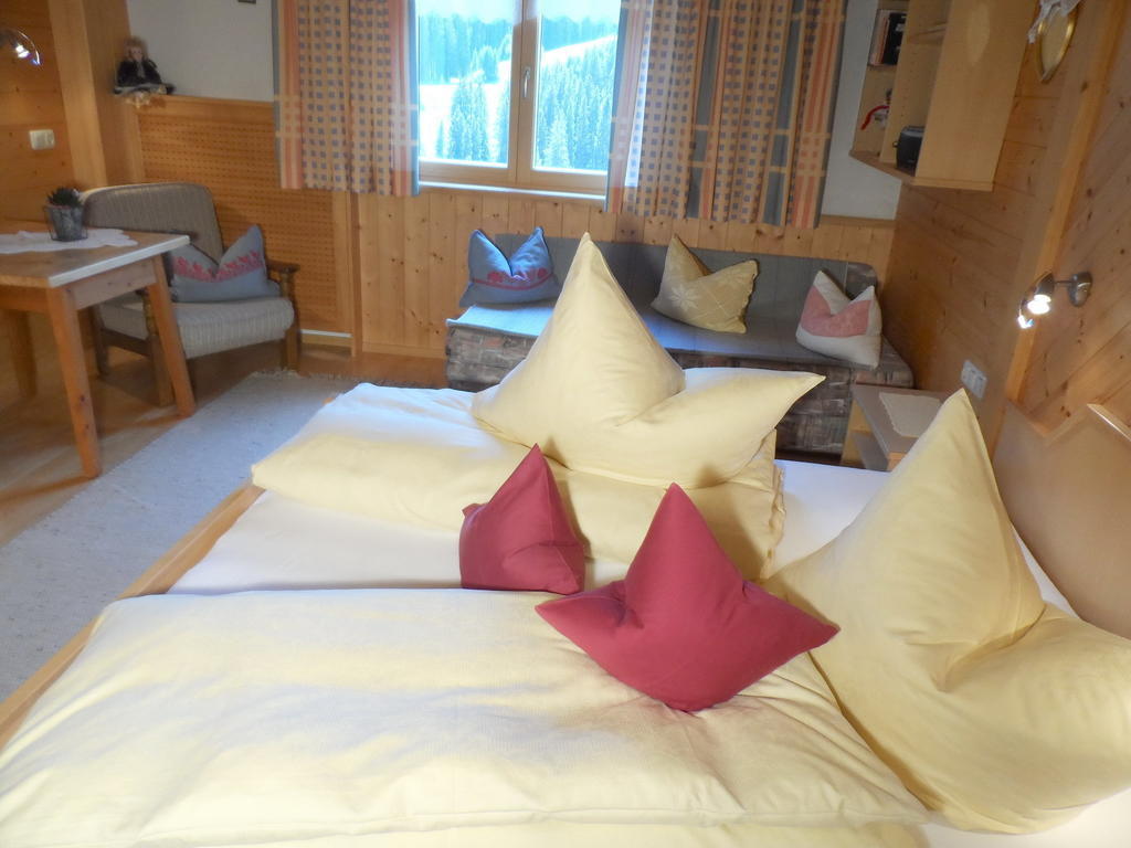 Haus Brunneck Lägenhet Warth  Rum bild